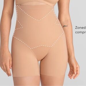 Honeylove Super Power Short Size Large in Sand NWOT